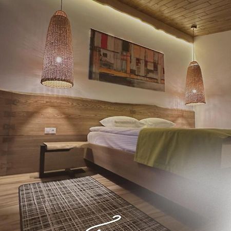 Hotel Фільварок Кмитів Velyki Kosharishcha Exterior foto